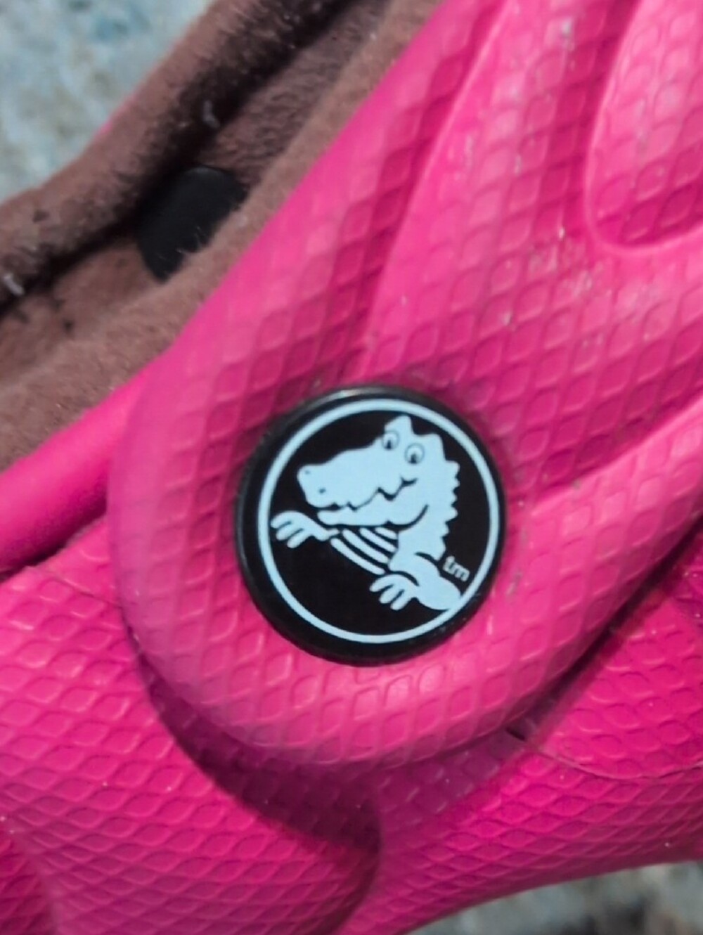 Crocs Hot Pink Fleece Lined Clogs M5/W7 - Picture 7 of 9